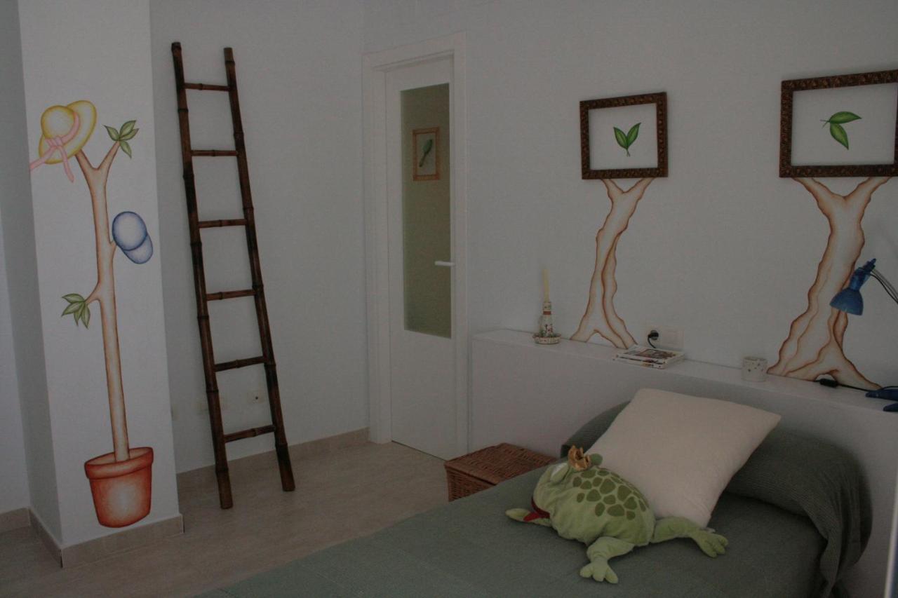 Apartamentos La Casa Pintada Cáceres Exterior foto