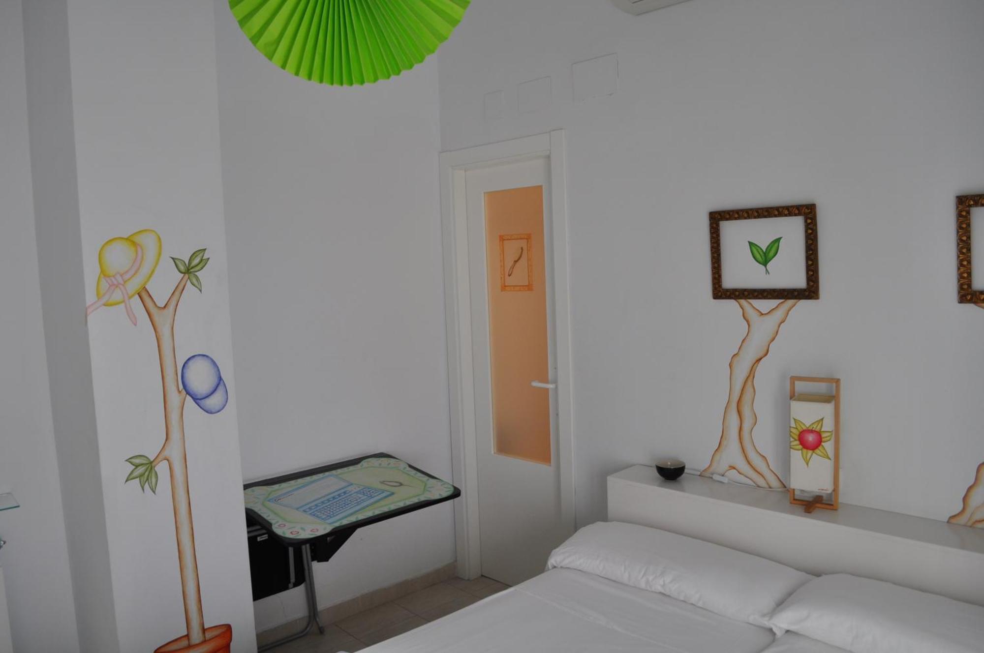 Apartamentos La Casa Pintada Cáceres Quarto foto